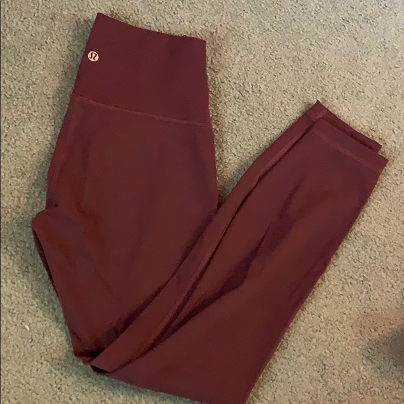 Lululemon Wunder Under Luxtreme Cassis 
